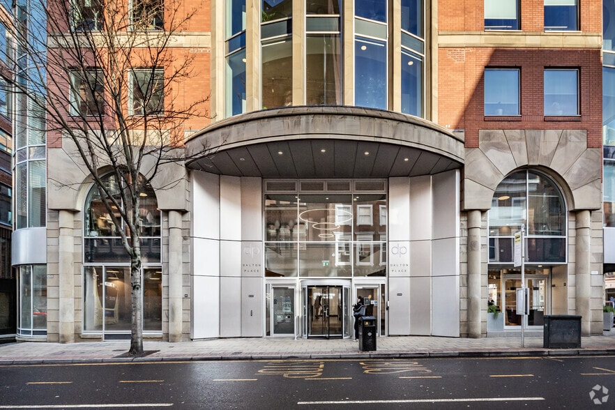 1 St James Sq, Manchester to rent - Building Photo - Image 3 of 3