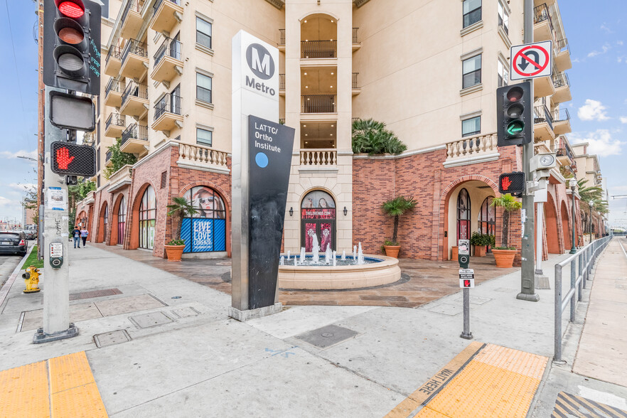 325 W Adams Blvd, Los Angeles, CA for rent - Building Photo - Image 2 of 3