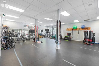 2724 24th St, Sacramento, CA to rent Building Photo- Image 1 of 7