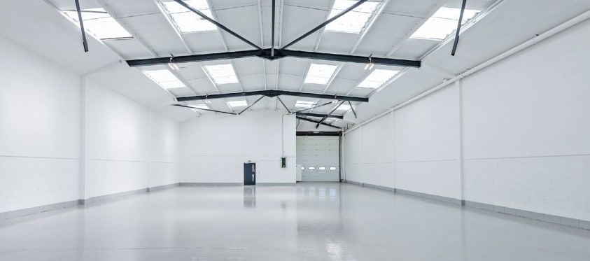 125 Brantwood Rd, London to rent Interior Photo- Image 1 of 2