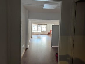 Office in Madrid, Madrid to rent Interior Photo- Image 2 of 4