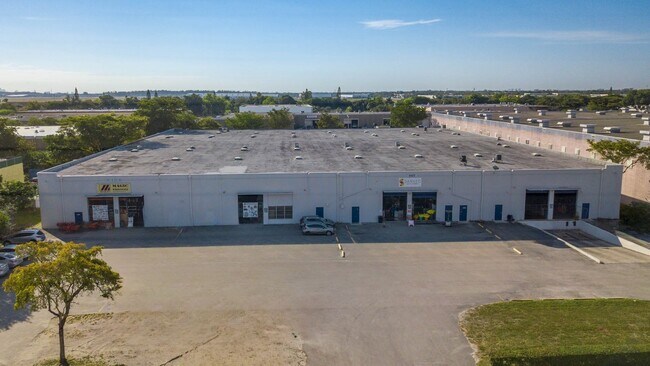 More details for 5510-5590 NW 163rd St & 5523-5535 NW 161st St, Miami Lakes, FL - Industrial to Rent