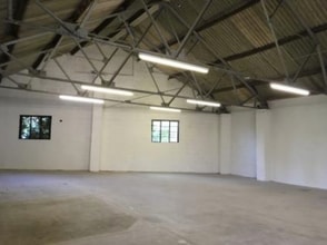 107 Summerway, Exeter to rent Interior Photo- Image 2 of 2