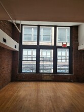 247 W 36th St, New York, NY for rent Interior Photo- Image 1 of 5