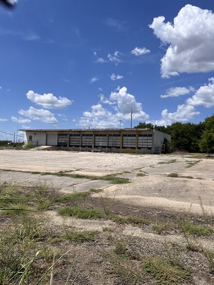 1306 I-35 Interstate Frontage 76240, Gainesville, TX for sale - Building Photo - Image 1 of 14