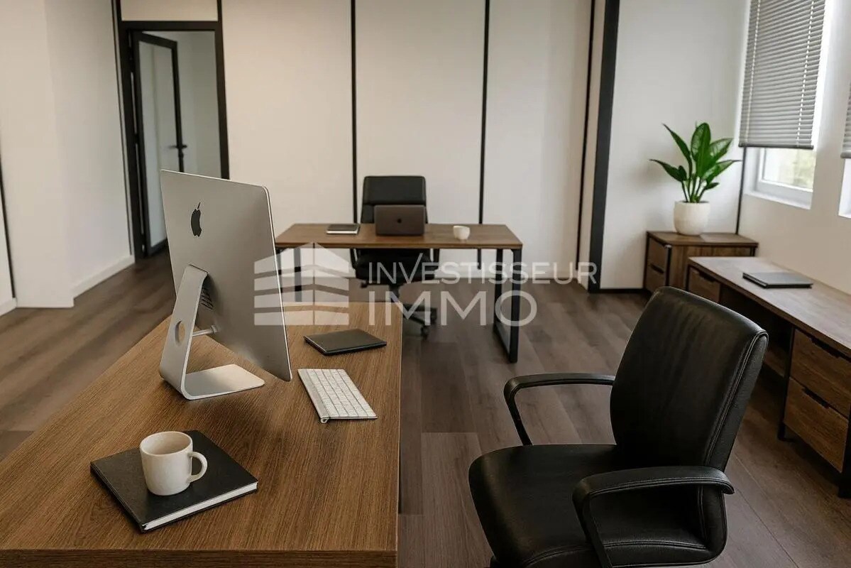 Office in Ris-Orangis to rent Interior Photo- Image 1 of 6