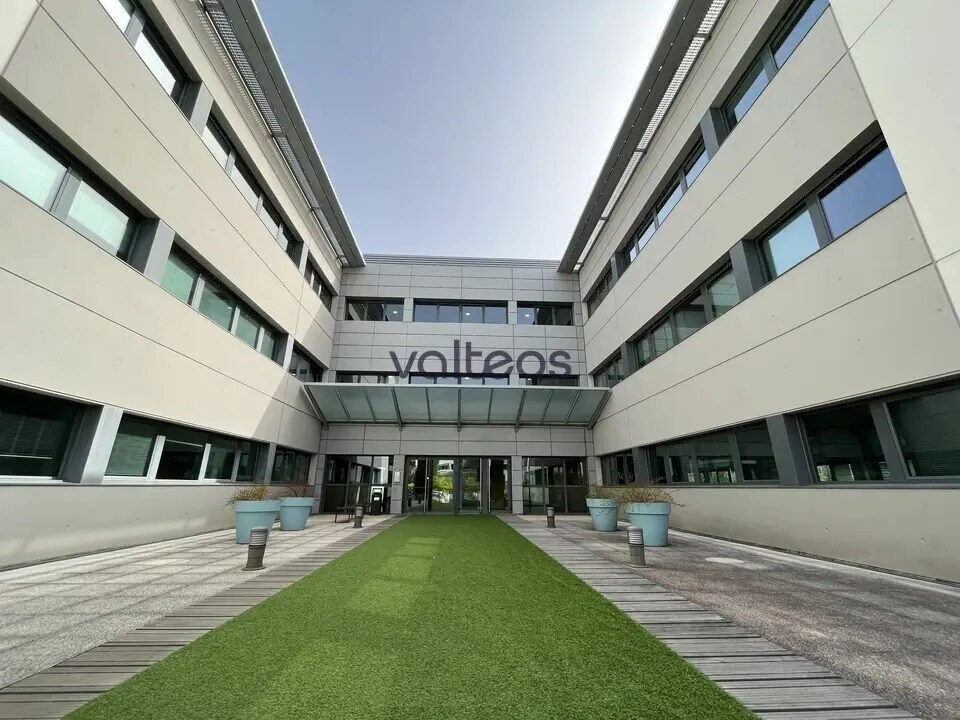 Office in Blagnac to rent Building Photo- Image 1 of 13