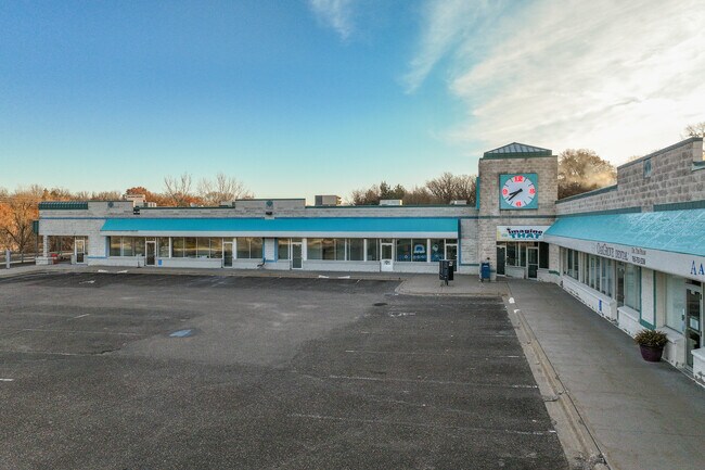 More details for 3122-3166 NW Viking Blvd, Cedar, MN - Office / Retail to Rent