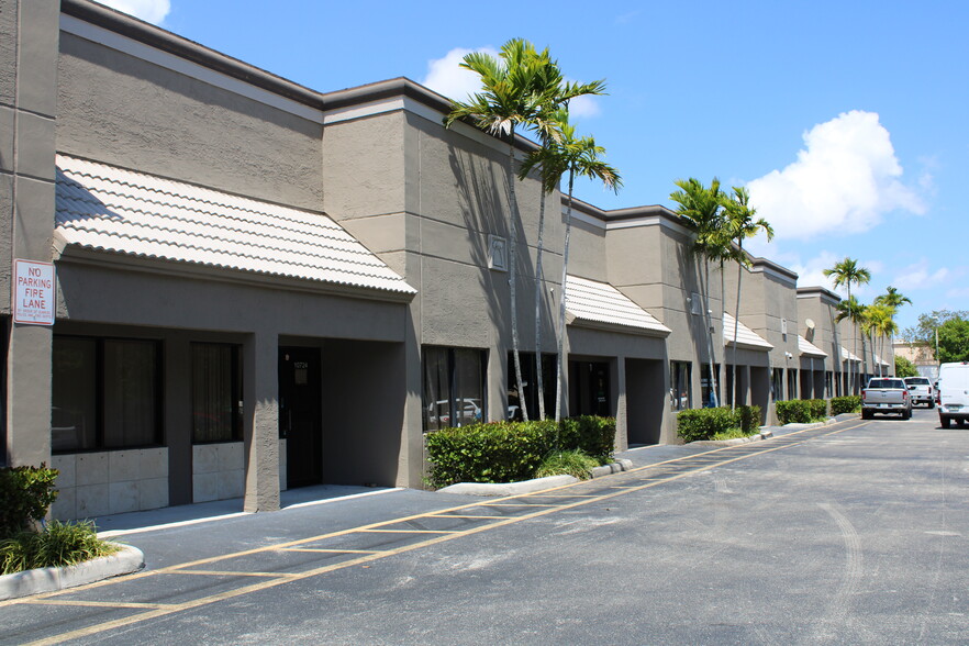 5401 NW 102nd Ave, Sunrise, FL for rent - Building Photo - Image 3 of 14