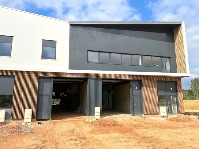 Vente Bureaux 528 m² à 4 226 m²