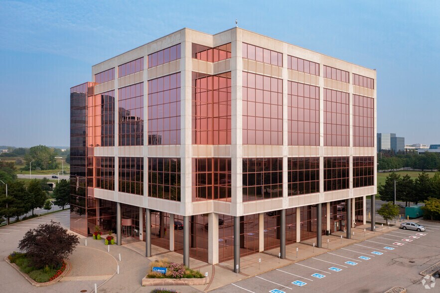 27 Allstate Pky, Markham, ON to rent - Building Photo - Image 2 of 7