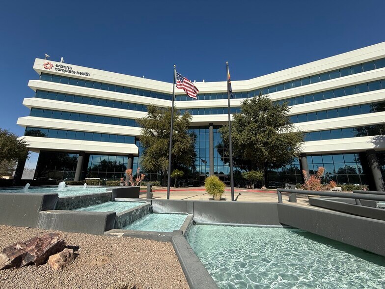 333 E Wetmore Rd, Tucson, AZ to rent - Building Photo - Image 2 of 4