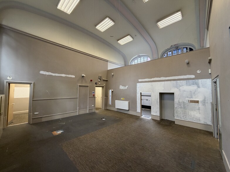 89 Queen St, Leeds to rent - Interior Photo - Image 3 of 8