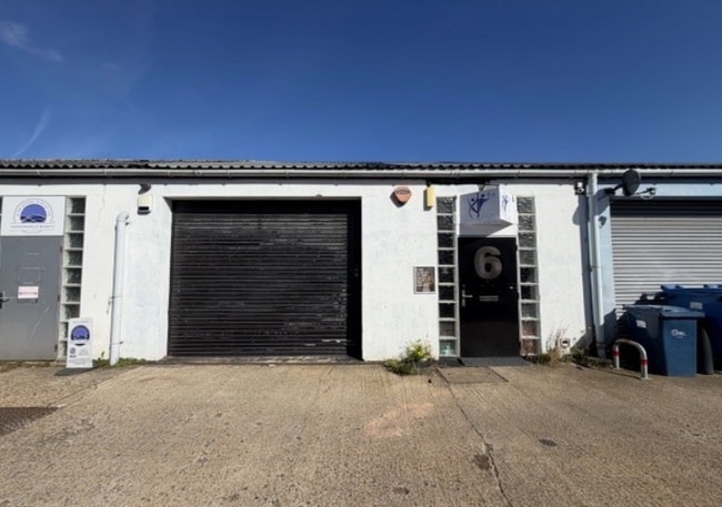 More details for Stirling Way, Borehamwood - Industrial to Rent