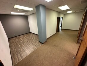 11300 N Central Expy, Dallas, TX to rent Building Photo- Image 2 of 10