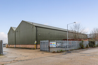 More details for 190 Gumley Rd, Grays - Industrial for Rent