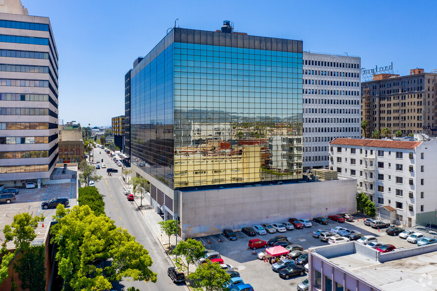 3333 Wilshire Blvd, Los Angeles, CA for rent - Building Photo - Image 2 of 5