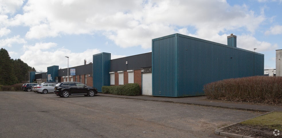 38-46 Westgarth Pl, East Kilbride to rent - Primary Photo - Image 1 of 2