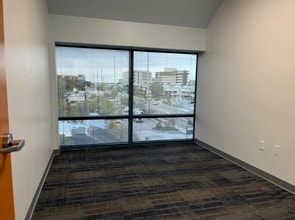 2700 W Dr Martin Luther King Jr Blvd, Tampa, FL to rent Building Photo- Image 2 of 6