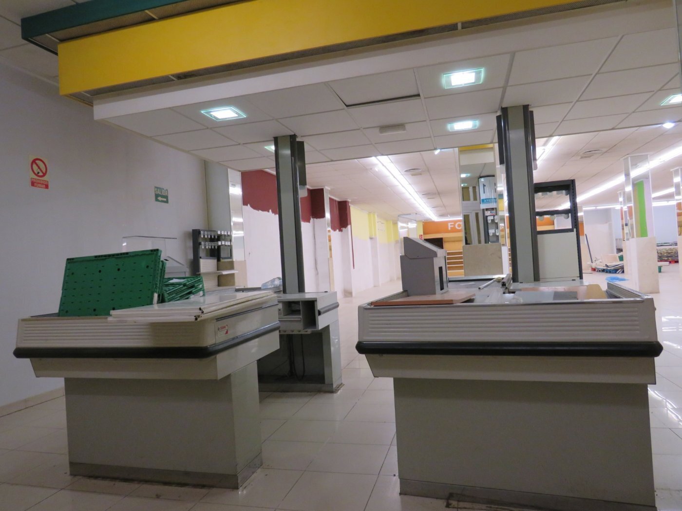 Retail in Bocairent, Valencia to rent Building Photo- Image 1 of 13