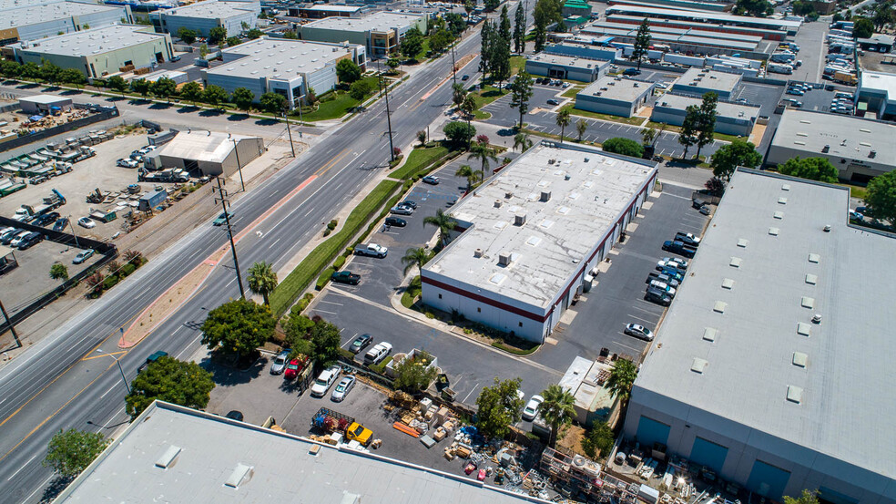 555 N Main St, Riverside, CA for sale - Aerial - Image 3 of 22