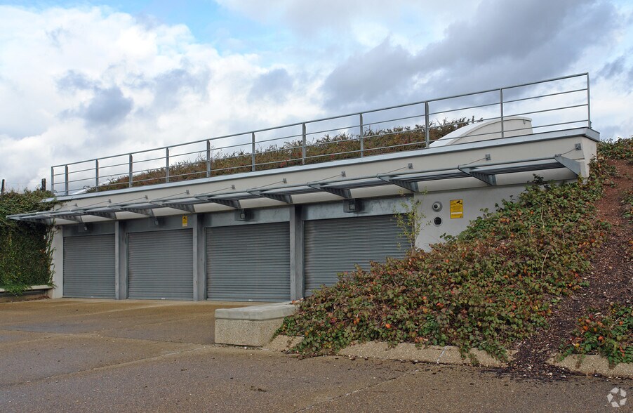 Sewardstone Rd, Waltham Abbey for sale - Primary Photo - Image 1 of 1