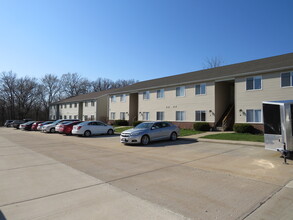 1000 Bratton Ave, Marseilles, IL for sale Primary Photo- Image 1 of 1