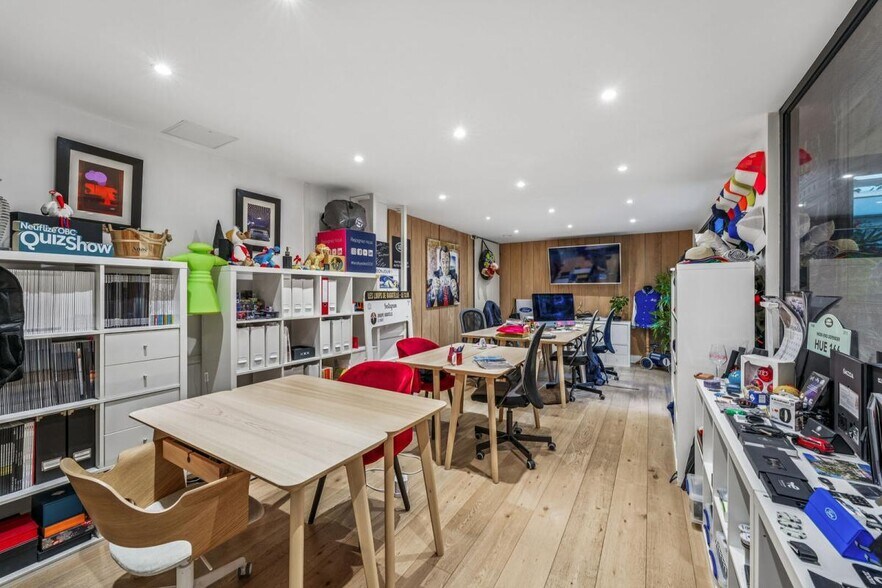 Office in Neuilly-sur-Seine for sale - Interior Photo - Image 3 of 11