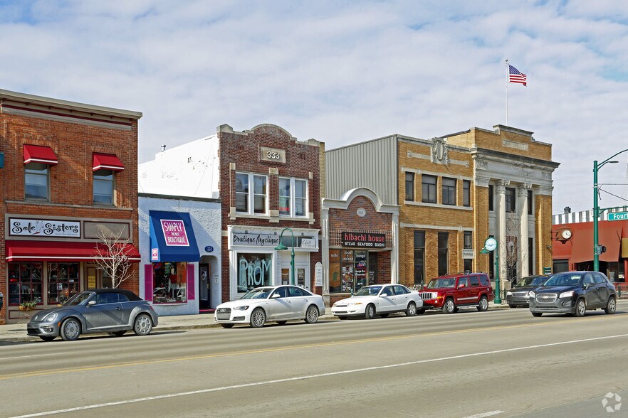 333-333 1/2 S Main St, Rochester, MI for rent - Building Photo - Image 2 of 2