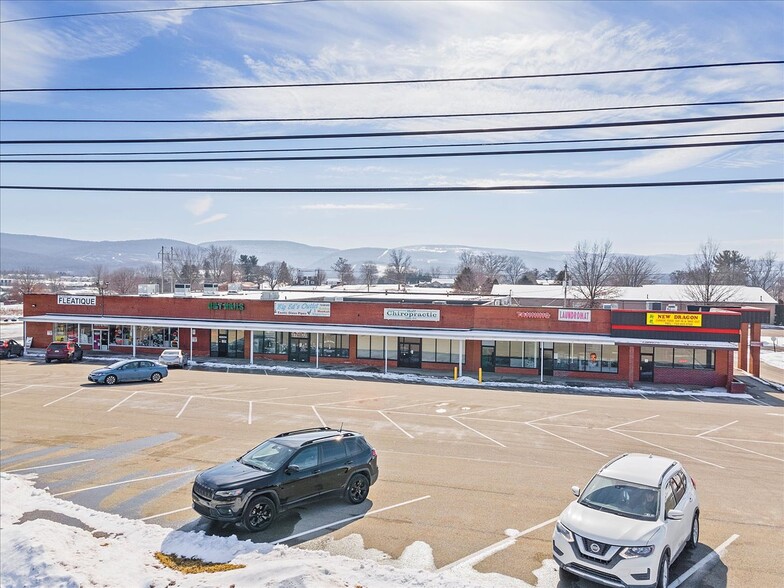 855 Route 22 Hwy W, Blairsville, PA for rent - Building Photo - Image 2 of 19