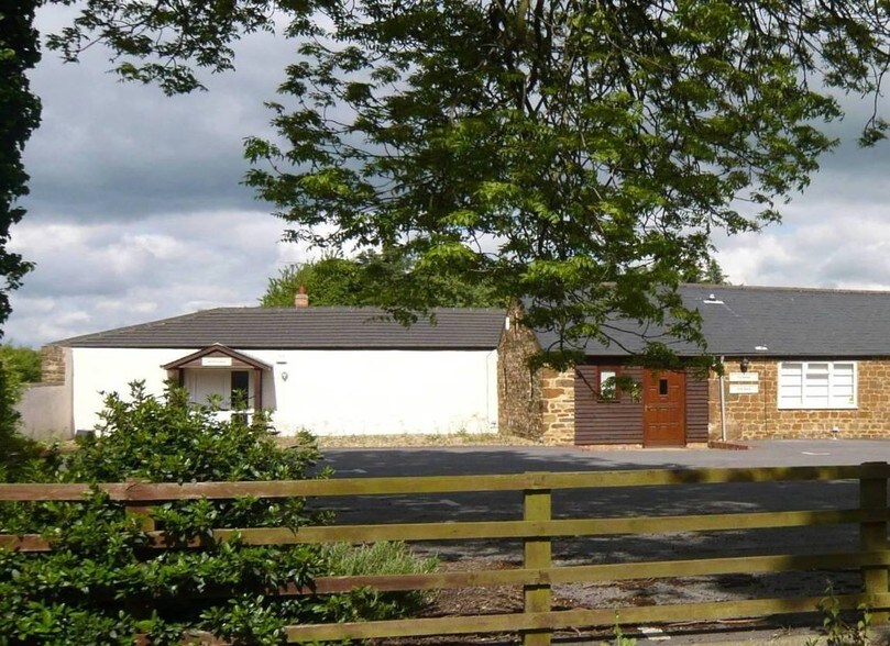 Appletree Rd, Banbury for sale - Primary Photo - Image 1 of 1