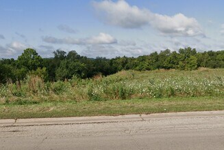 03 Cedar Cross Rd, Dubuque, IA for sale Primary Photo- Image 1 of 1