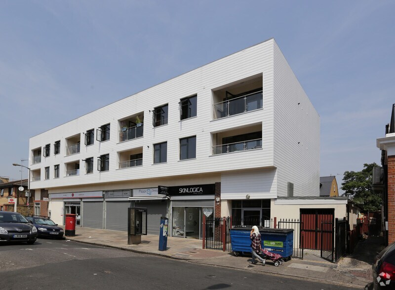 2-4 Gatton Rd, London for sale - Primary Photo - Image 1 of 1