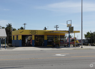 1100 N Tamiami Trl, Fort Myers, FL for sale Primary Photo- Image 1 of 3