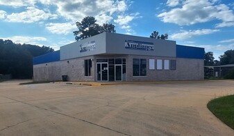 Leesburg - Huntlee's Appliance & More - Commercial Property