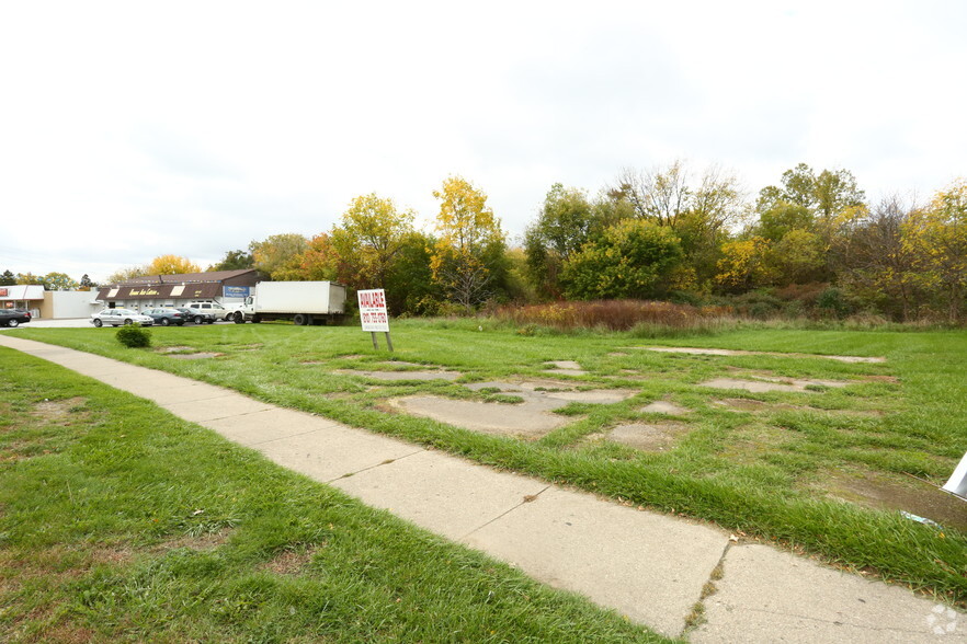 S Saginaw St, Burton, MI for sale - Primary Photo - Image 1 of 1