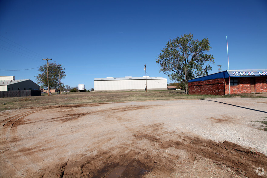 1010 Memorial Dr, Marietta, OK for sale - Primary Photo - Image 1 of 1