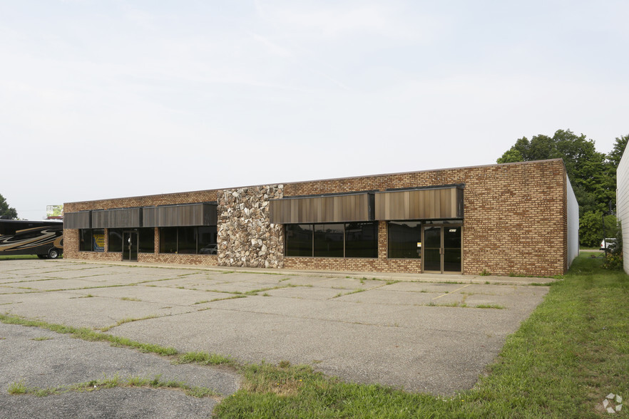 3635 E Cork St, Kalamazoo, MI for sale - Primary Photo - Image 1 of 16