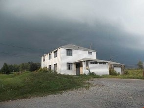 4560 Perry Hwy, Volant, PA for sale Primary Photo- Image 1 of 1