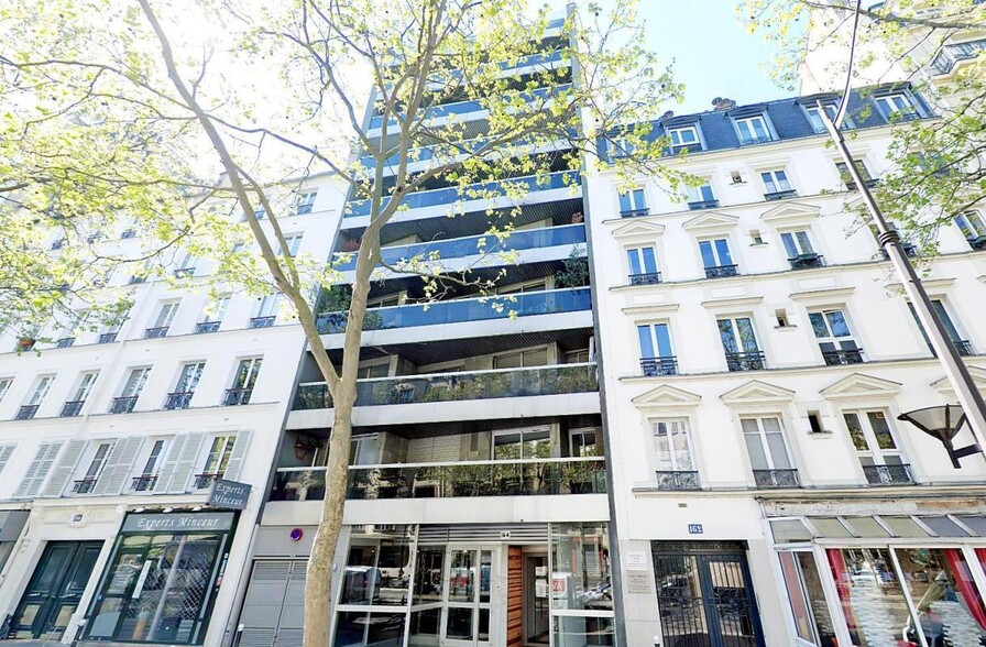 Build-to-Rent in Paris for sale - Building Photo - Image 3 of 20