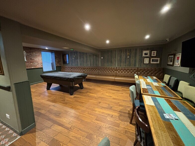 415 Great Northern Rd, Aberdeen to rent - Building Photo - Image 3 of 5