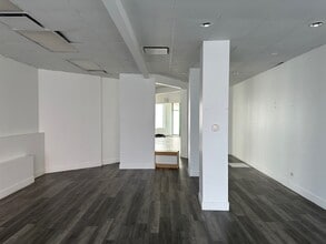 3200-3220 N Milwaukee Ave, Chicago, IL to rent Building Photo- Image 2 of 7