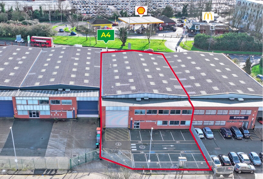 Skyport Dr, West Drayton to rent - Building Photo - Image 1 of 4