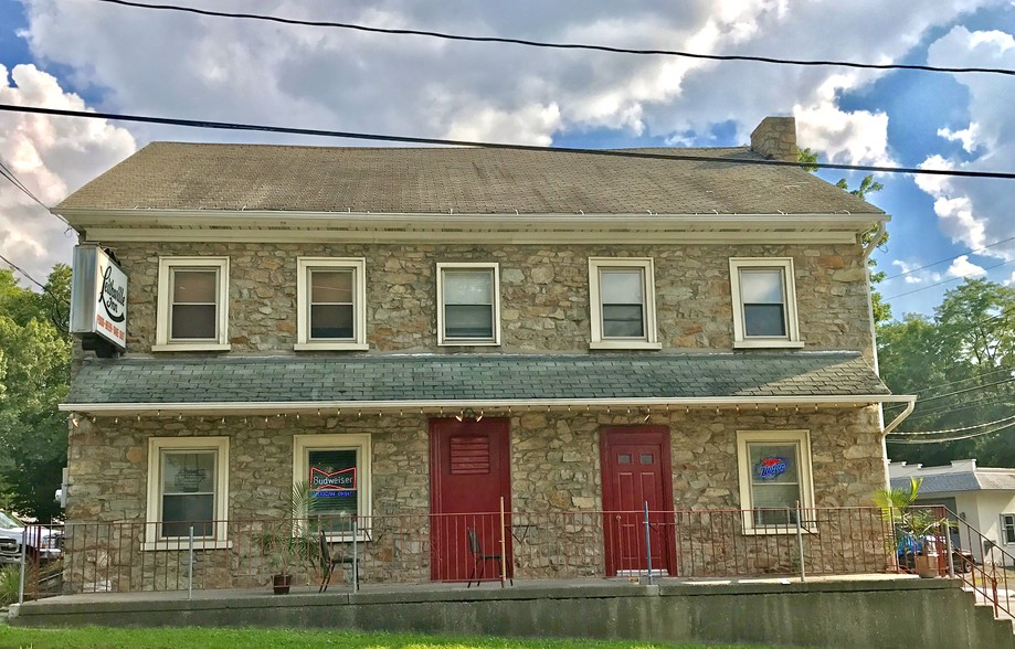 2006 Leithsville Rd, Hellertown, PA for sale - Building Photo - Image 1 of 1