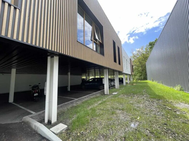 Office in Bruges to rent - Building Photo - Image 3 of 13