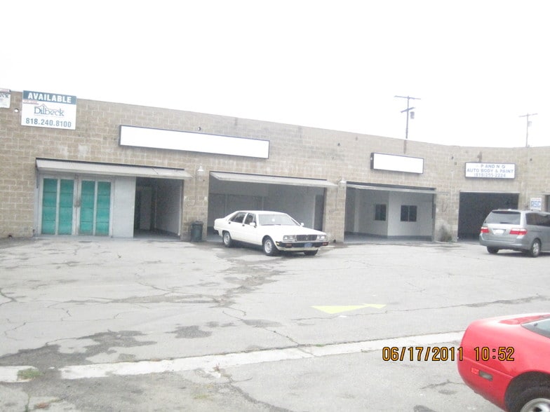 11407 Saticoy St, North Hollywood 91605 UK