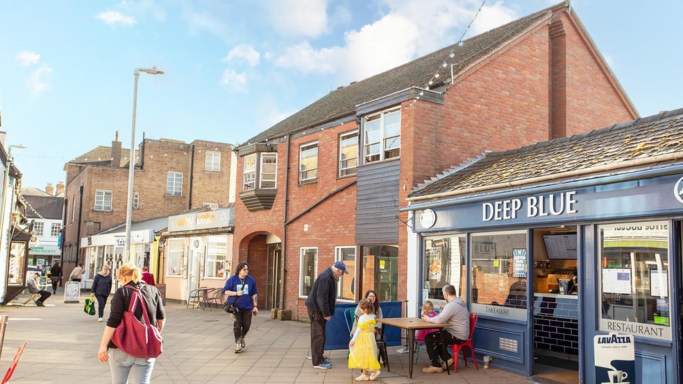 24 Market St, Newmarket for sale - Building Photo - Image 2 of 6