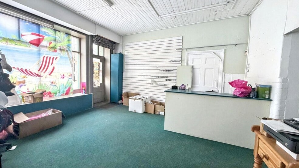 75 Front St, Newbiggin-By-The-Sea for sale - Interior Photo - Image 3 of 7