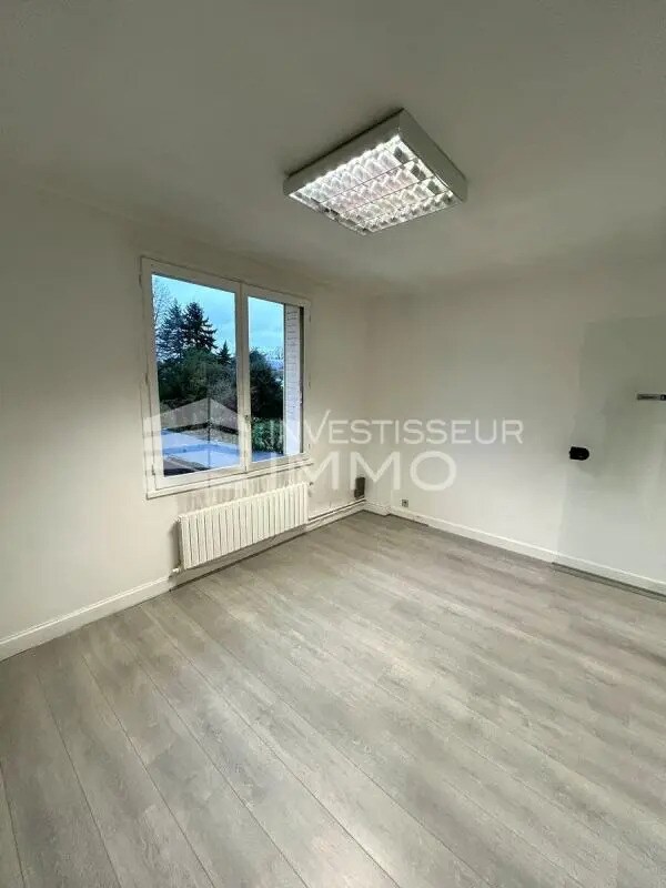 Office in Le Raincy to rent Interior Photo- Image 1 of 5