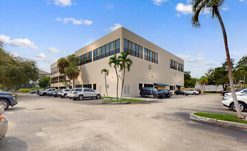 14100 Palmetto Frontage Rd, Miami Lakes, FL for rent Building Photo- Image 2 of 35